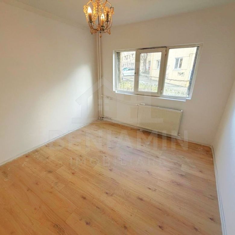 4 Decomandate-Doua bai-Parter-Disponibil Imediat-Zona linistita - Imagine principala