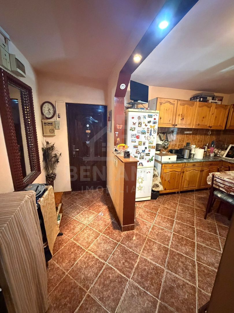 Apartament cu 2 camere la parter cu balcon - Brazda lui Novac 55mp - foto 5 Apartament cu 2 camere la parter cu balcon - Brazda lui Novac 55mp - foto 5
