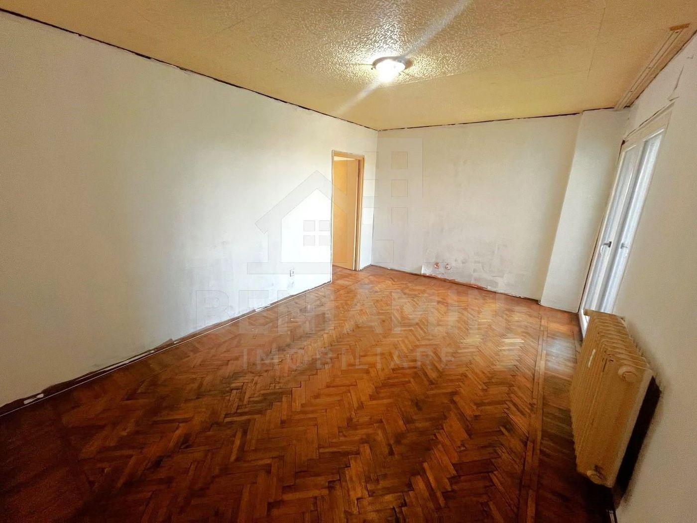 4 Camere-Calea Bucuresti-Rotonda-Spital Neuro-2 Bai-77mp-Liber - Imagine principala 4 Camere-Calea Bucuresti-Rotonda-Spital Neuro-2 Bai-77mp-Liber - Imagine principala
