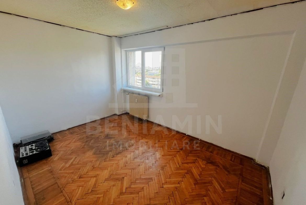 4 Camere-Calea Bucuresti-Rotonda-Spital Neuro-2 Bai-77mp-Liber - foto 2