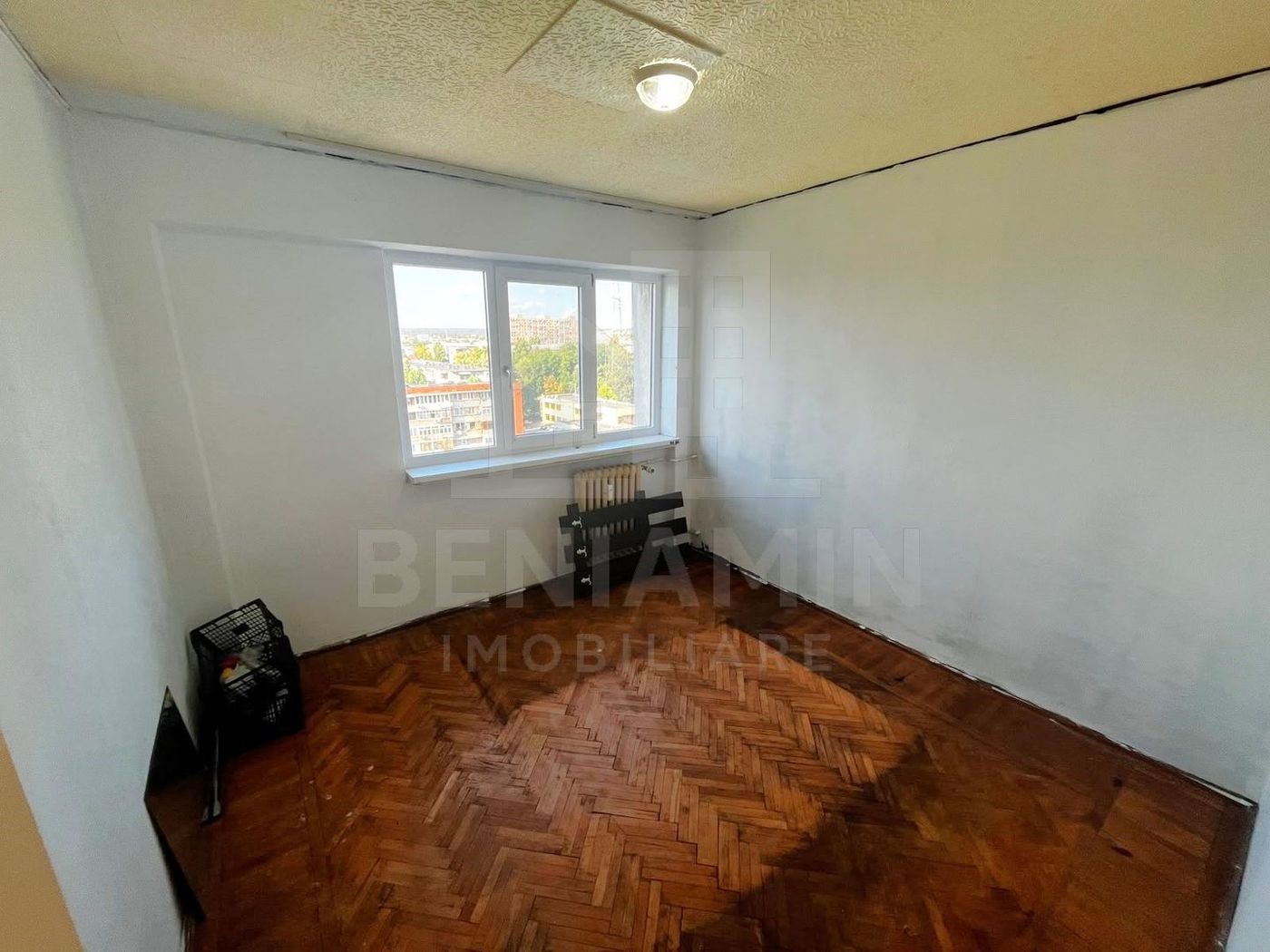 4 Camere-Calea Bucuresti-Rotonda-Spital Neuro-2 Bai-77mp-Liber - foto 4 4 Camere-Calea Bucuresti-Rotonda-Spital Neuro-2 Bai-77mp-Liber - foto 4