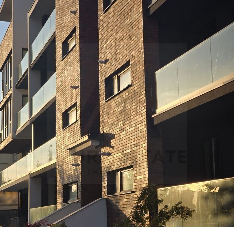 Apartament premium 75 mp utili cu parcare subterana si boxa Central - foto 3