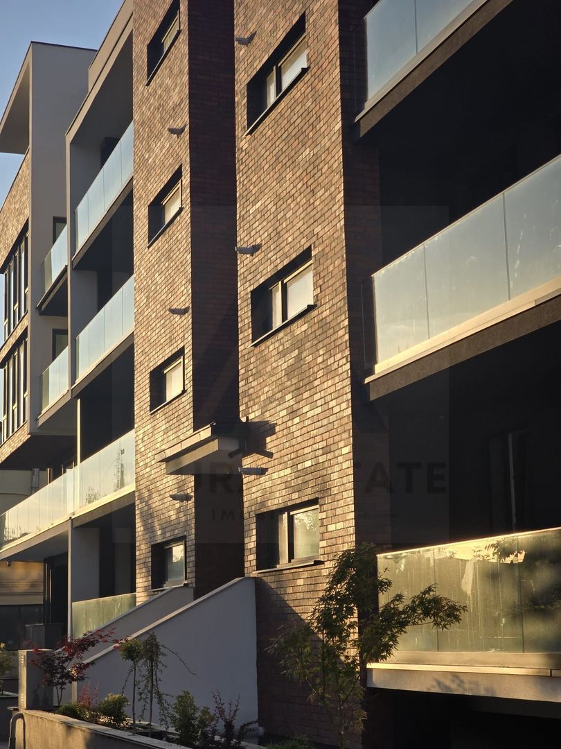 Apartament premium 75 mp utili cu parcare subterana si boxa Central - foto 3