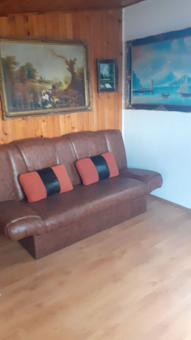 DE ÎNCHIRIAT – 2 CAMERE la MANSARDA - 50 MP | ZONA LIDL BRĂTIANU | 200 €/LUNĂ - foto 4 DE ÎNCHIRIAT – 2 CAMERE la MANSARDA - 50 MP | ZONA LIDL BRĂTIANU | 200 €/LUNĂ - foto 4