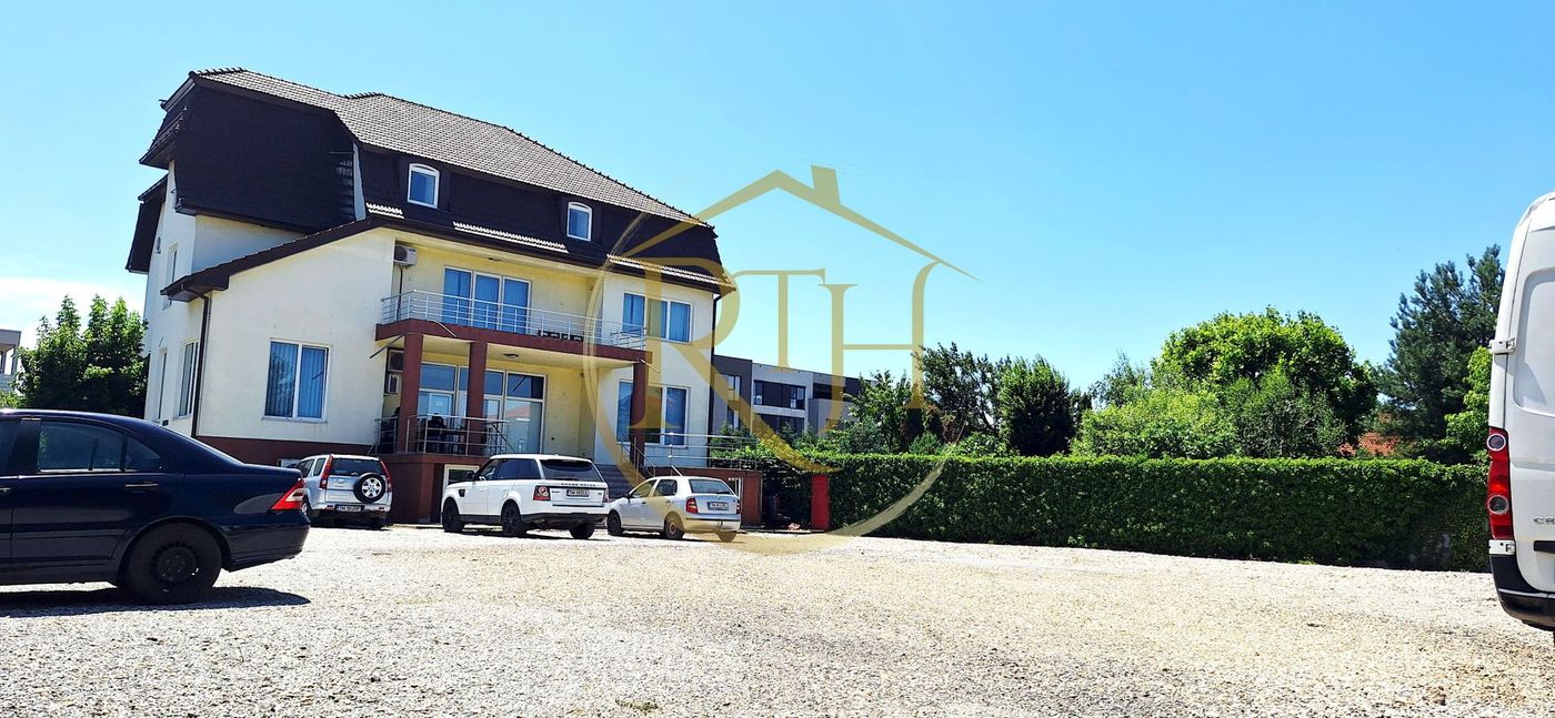 Oferim spre inchiriere, Cladire ideala pentru Clinica, Centru medical etc - foto 3 Oferim spre inchiriere, Cladire ideala pentru Clinica, Centru medical etc - foto 3