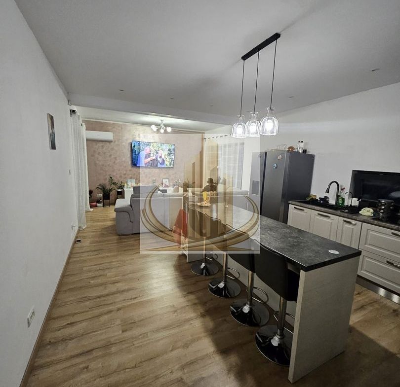Duplex de vânzare | 160 mp utili + 50 mp terase | Garaj | Dumbravita - foto 4
