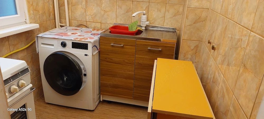 DE inchiriat apartament cu 2 camere, Micro 40, et. 1, 1500 lei - Imagine principala