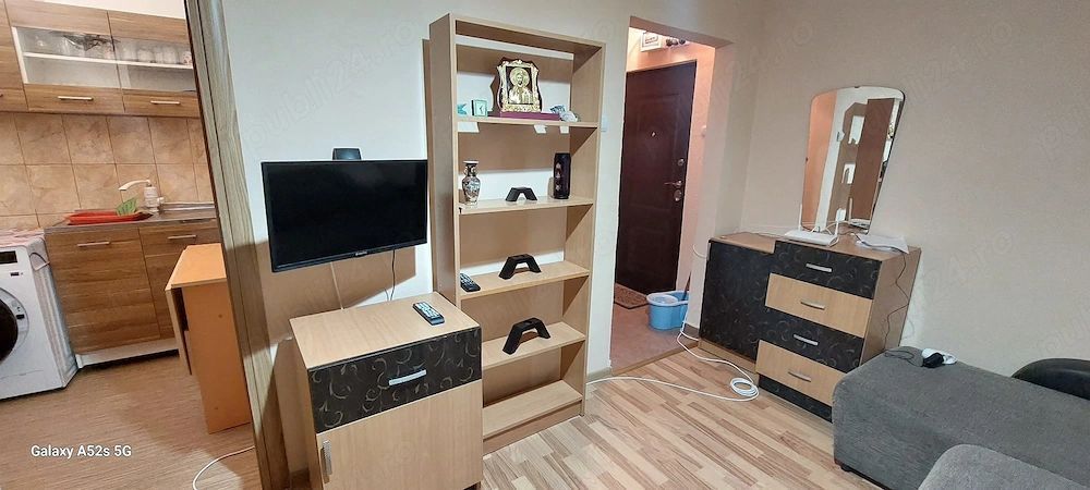 DE inchiriat apartament cu 2 camere, Micro 40, et. 1, 1500 lei - foto 3
