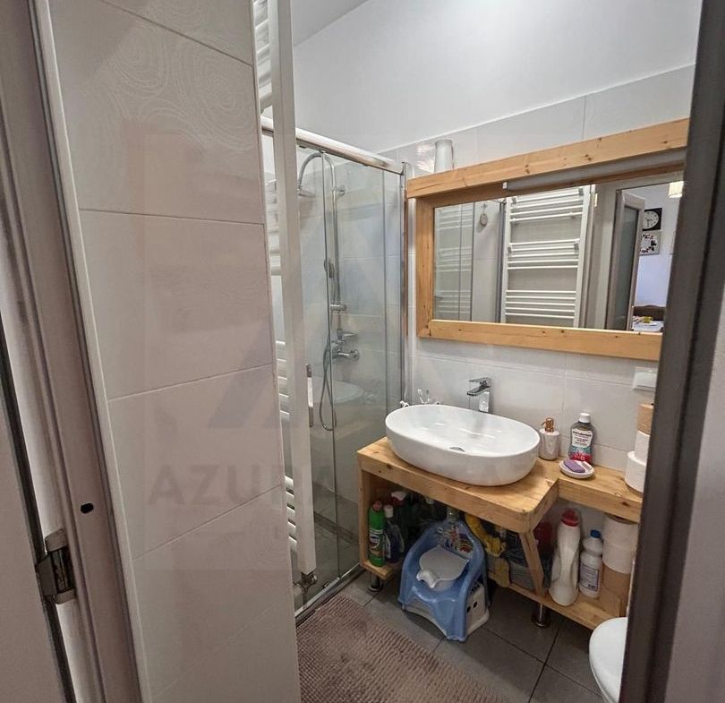 Casa 3 camere 73,73 mp parter 2 pivnite si magazie centru Cisnadie - foto 7