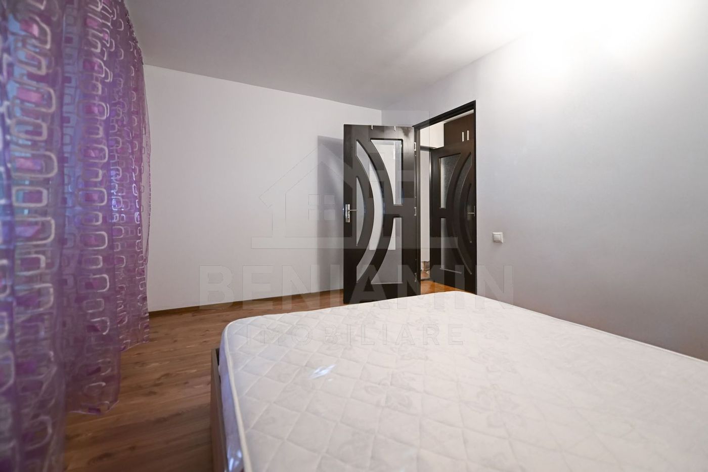 Apartament 2 camere-Rovine-parter-centrala proprie-54mp - foto 3