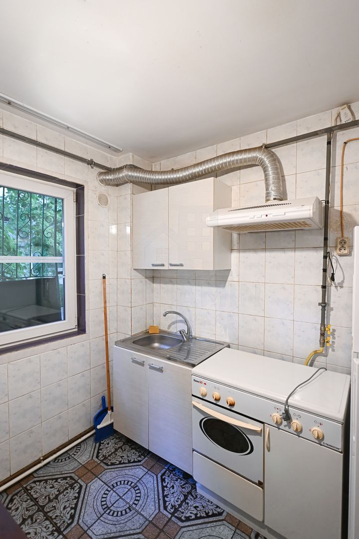 Apartament 2 camere-Rovine-parter-centrala proprie-54mp - foto 6