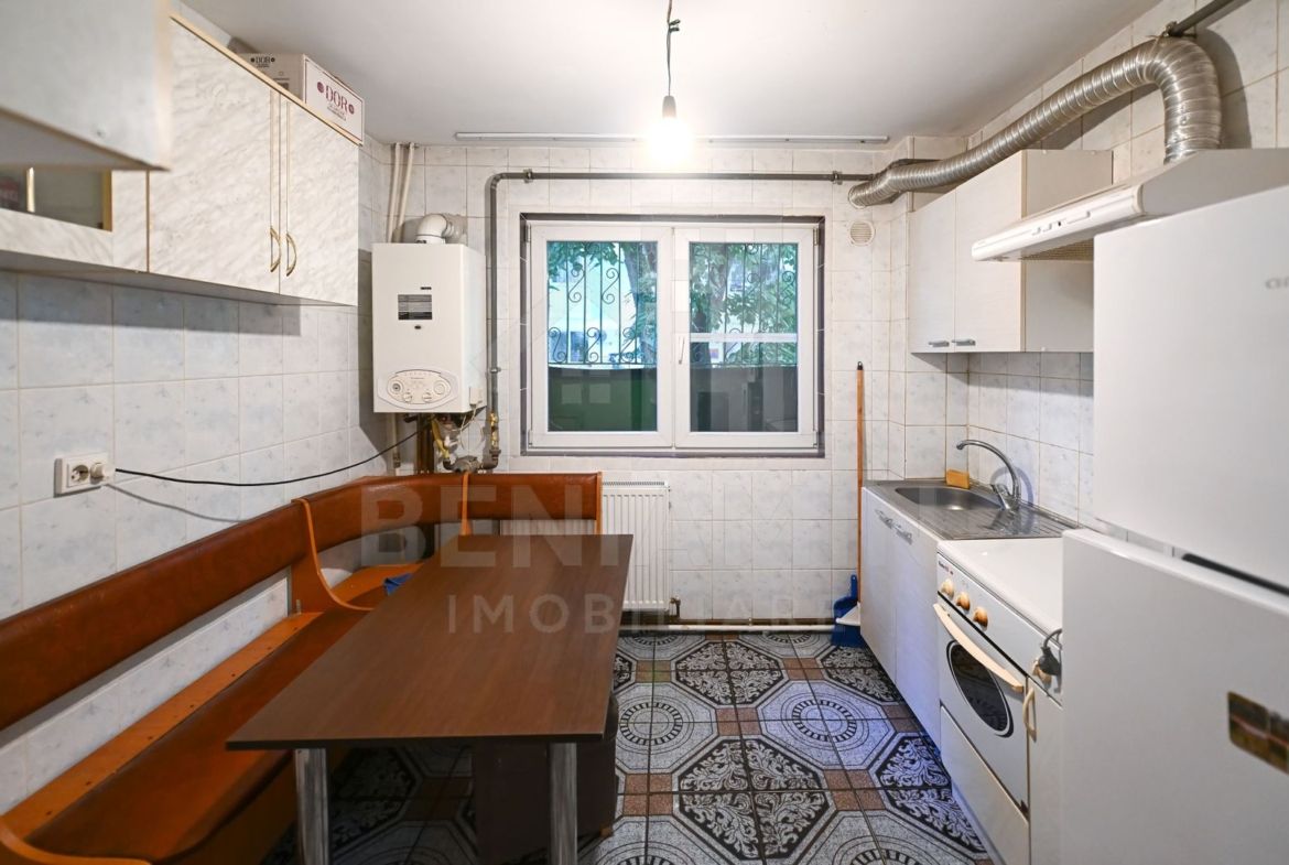 Apartament 2 camere-Rovine-parter-centrala proprie-54mp - foto 8