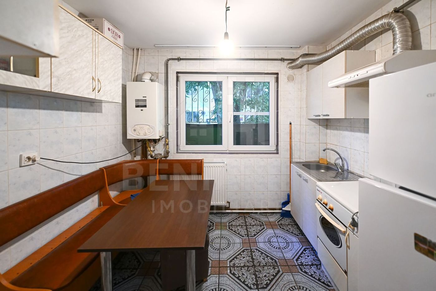 Apartament 2 camere-Rovine-parter-centrala proprie-54mp - foto 8
