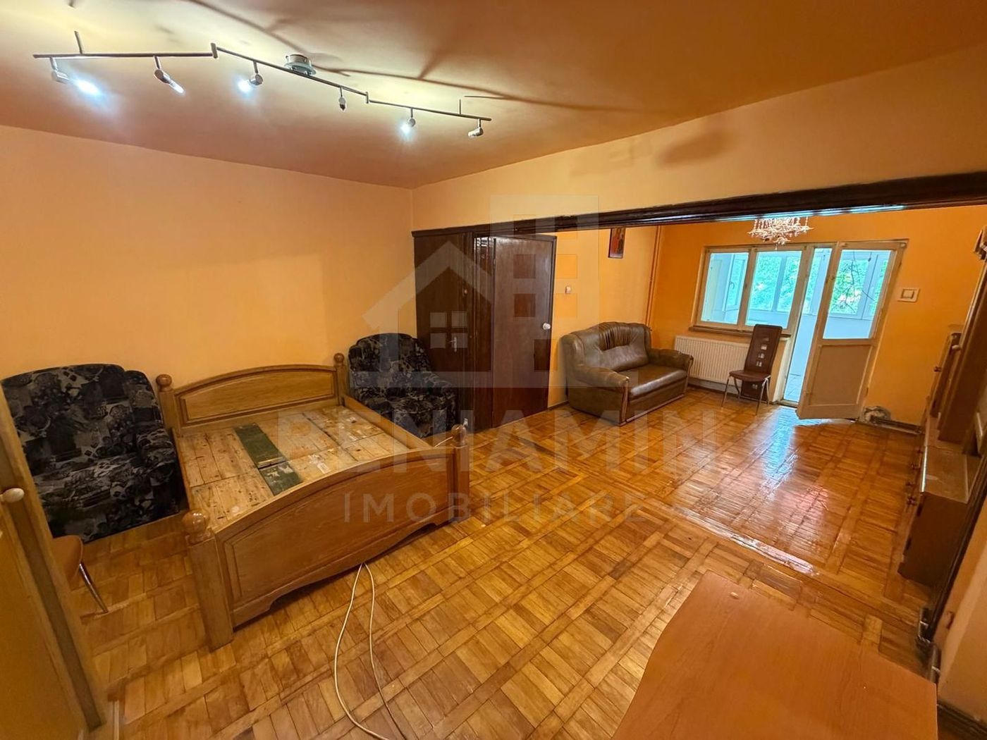 Apartament 3 camere decomandat cu 2 bai - Lapus - - foto 3