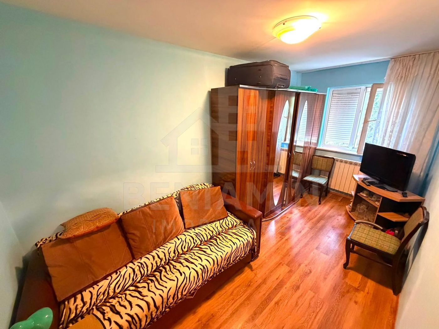 Apartament cu 3 camere - Craiovita Noua - etaj intermediar - foto 5
