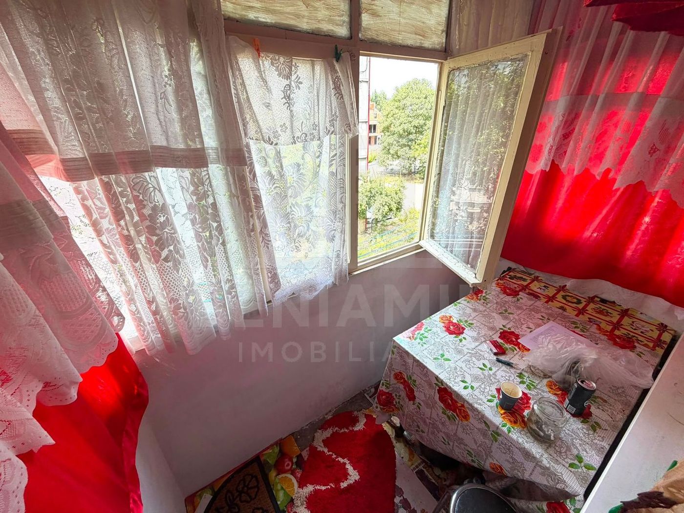 Apartament cu 3 camere - Craiovita Noua - etaj intermediar - foto 6
