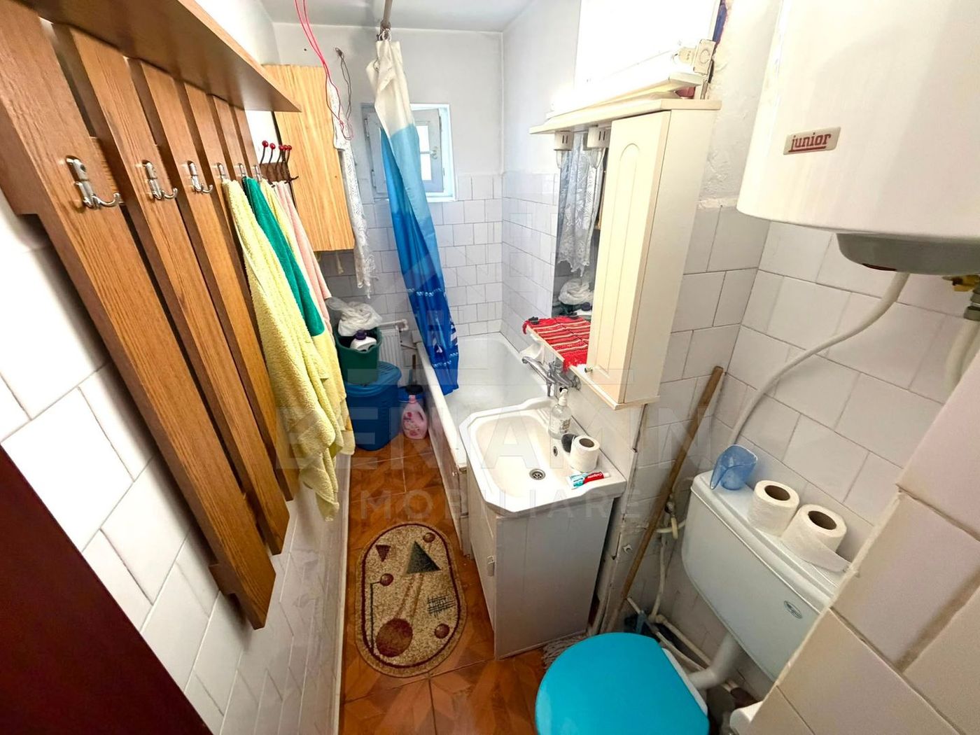Apartament cu 3 camere - Craiovita Noua - etaj intermediar - foto 7