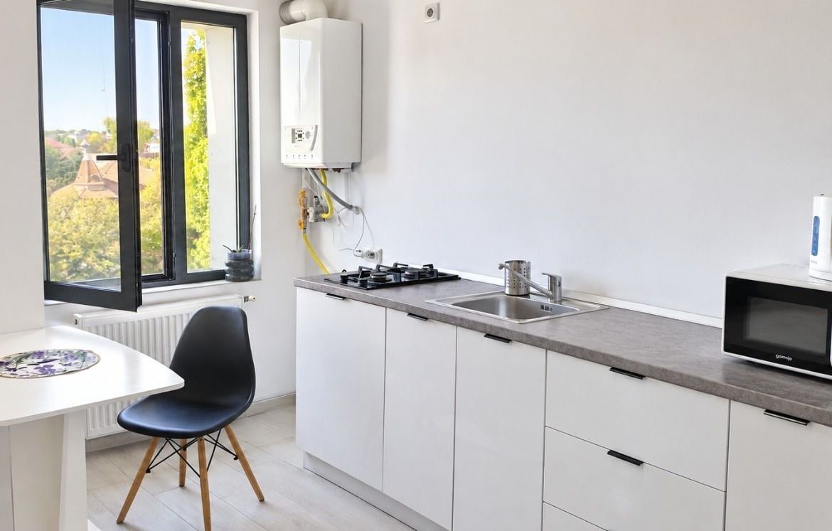 De inchiriat studio ultracentral, etaj 2, 400 euro - foto 4