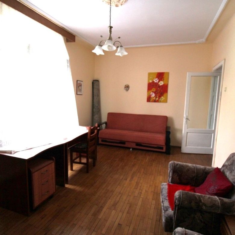 De inchiriat apartament cu 2 camere Gradina Publica et. 4, 300 euro - Imagine principala