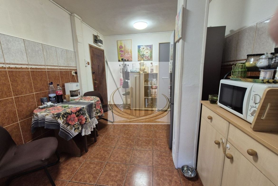 Apartament 3 camere, 63 mp, etaj 1, balcon și boxă – Zona Circumvalati - foto 5