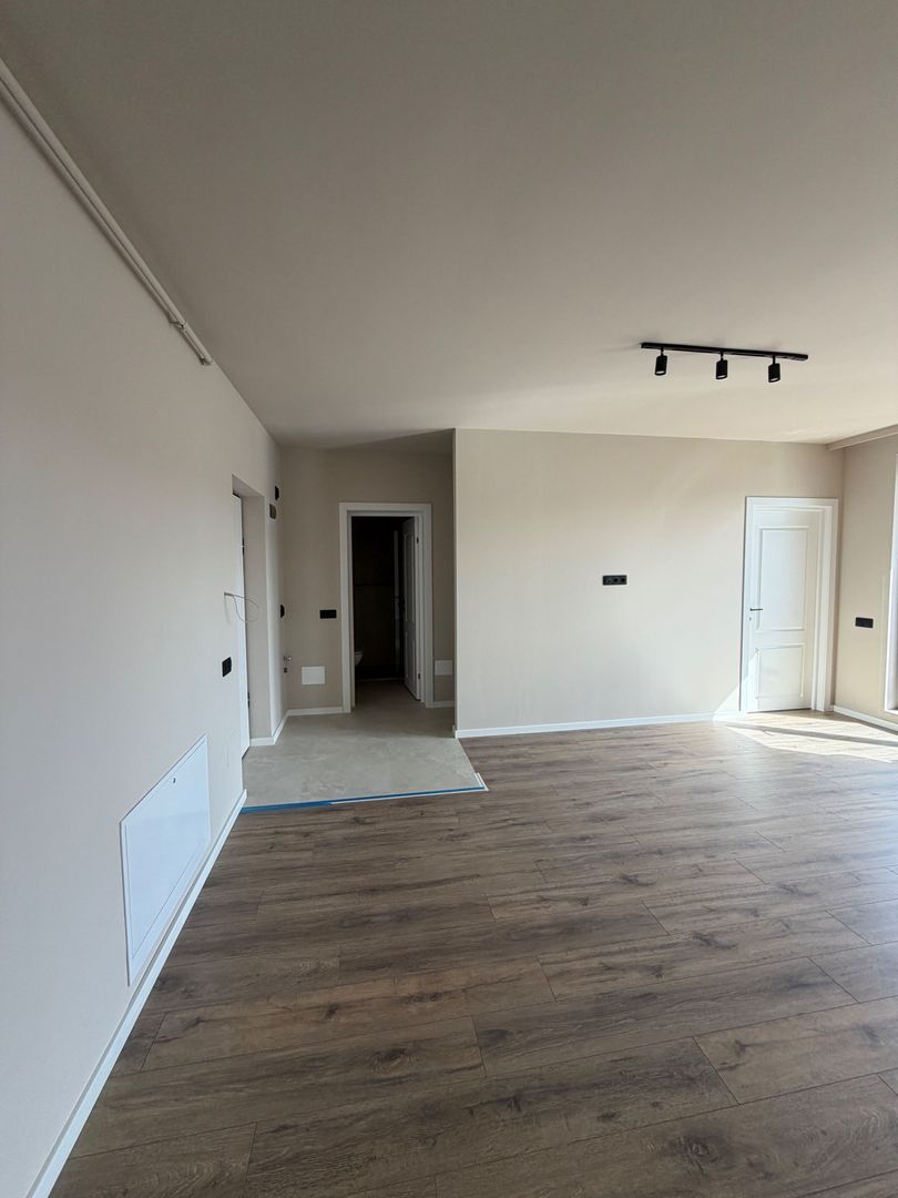 Apartament 2 camere, terasa, etaj intermediar, garaj, Eroilor - foto 6