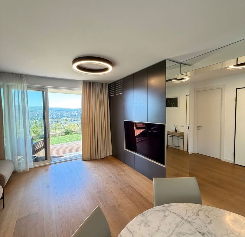 Apartament PREMIUM cu curte, terasă și lift cu acces direct în living - foto 4