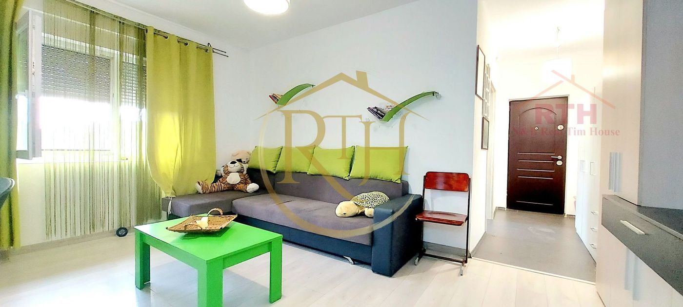 Apartament de inchiriat, 2 camere, Giroc zona centrala, langa Scoala - Imagine principala
