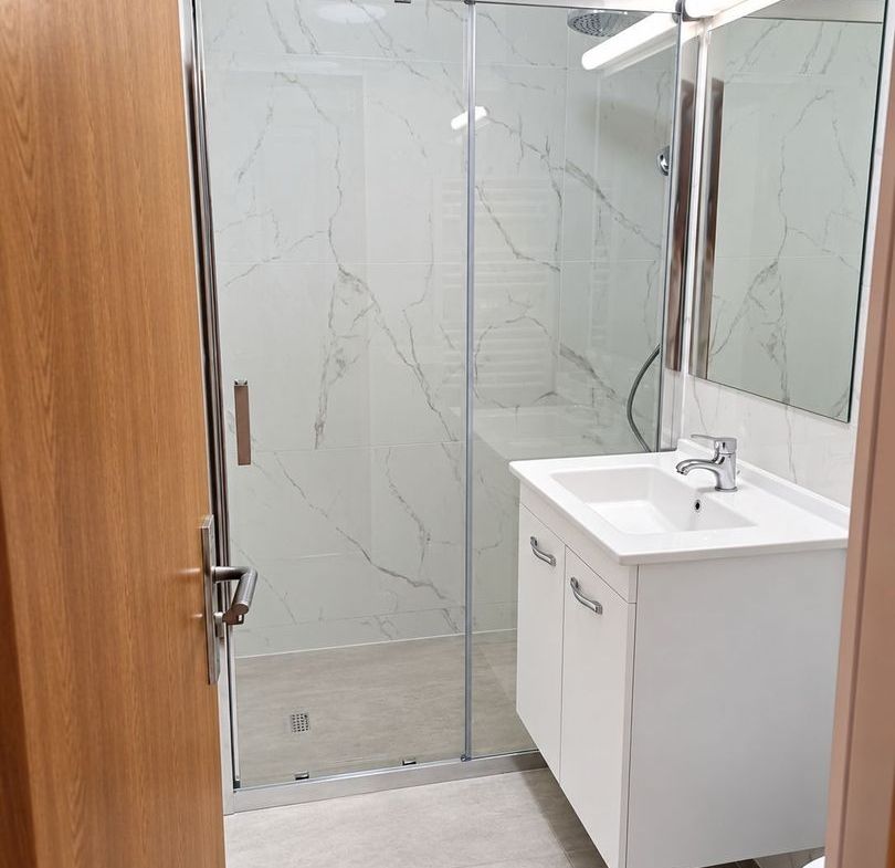 Apartament renovat cu 2 camere și balcon – zona Lugojului - foto 7