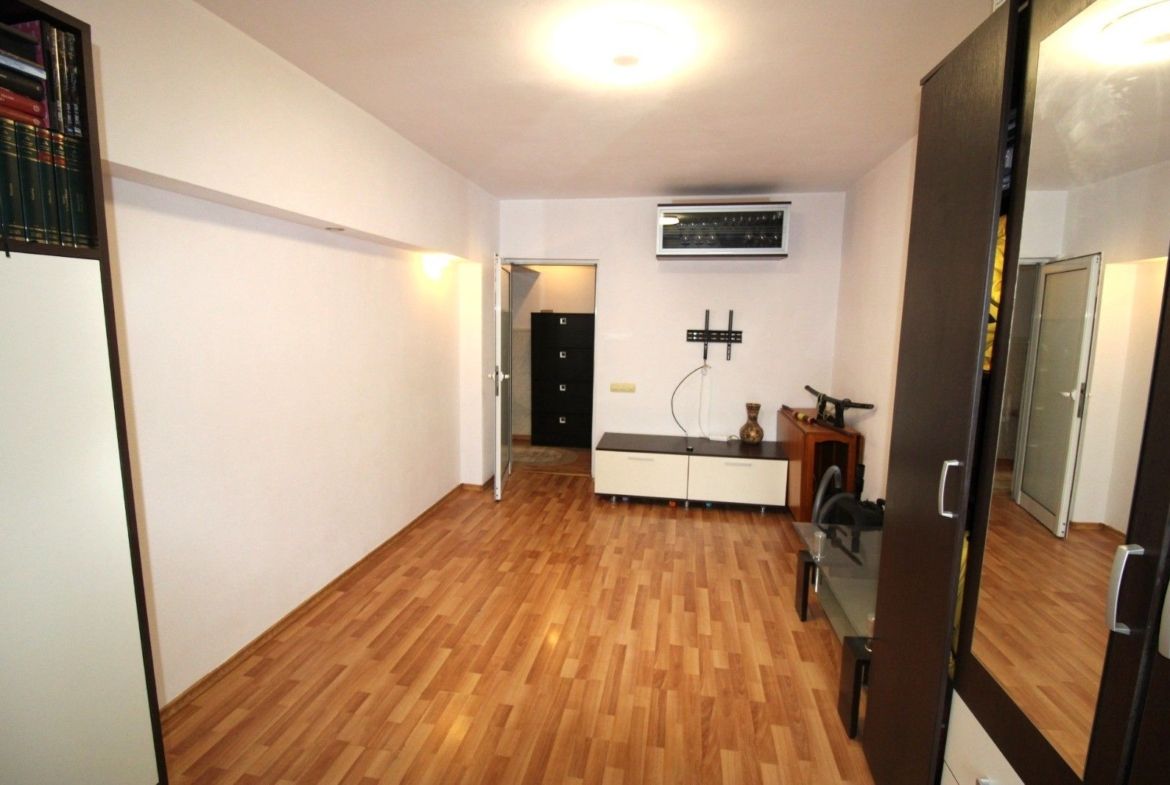 De inchiriat apartament cu 2 camere Micro 14 Masnita et. 2, 360 euro - foto 6