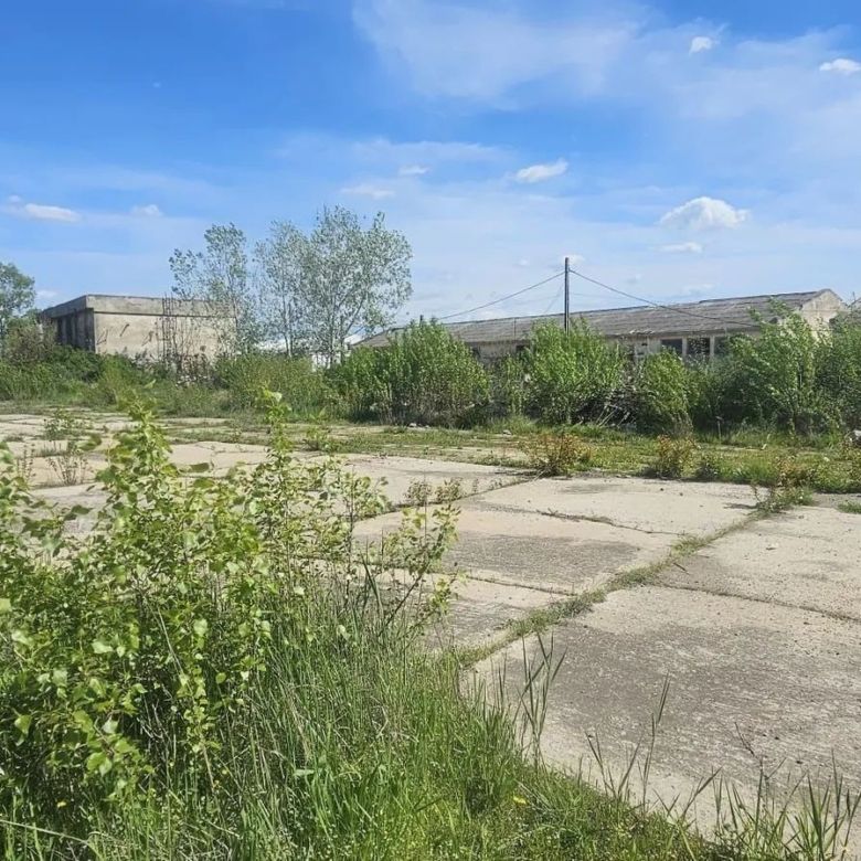 De vanzare - teren intravilan 2.077 mp - zona industriala - str. Macului - Imagine principala