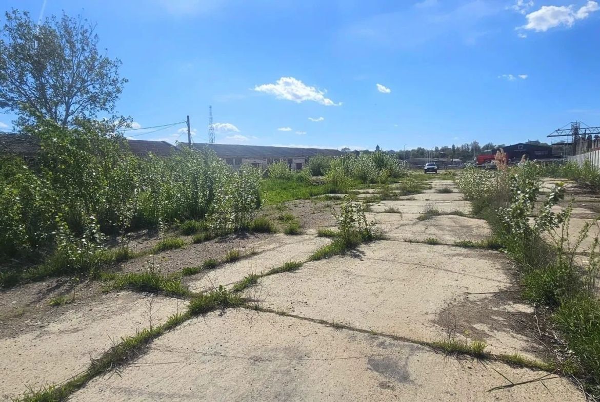 DE ÎNCHIRIAT – TEREN INTRAVILAN 2.077 MP - ZONA INDUSTRIALA - STR. MACULUI - foto 7