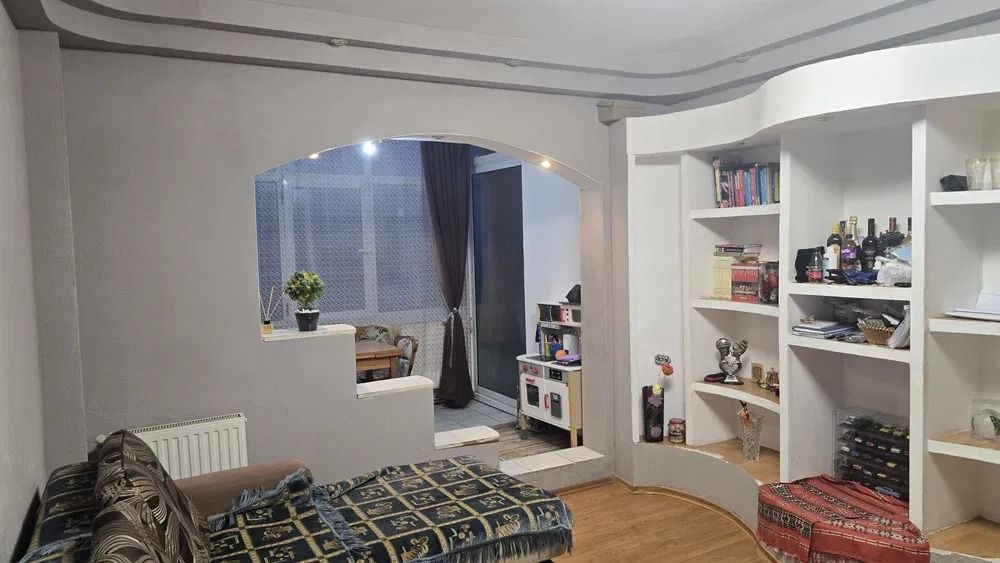 De vanzare apartament cu 2 camere, Micro 14, etaj 3, 69.000 euro - Imagine principala