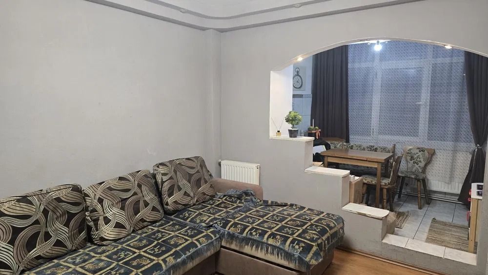 De vanzare apartament cu 2 camere, Micro 14, etaj 3, 69.000 euro - foto 2