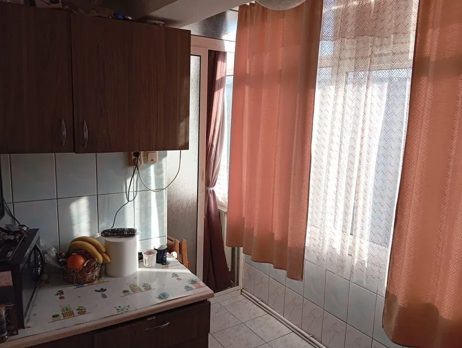 De vanzare apartament cu 2 camere, Micro 14, etaj 3, 69.000 euro - foto 8