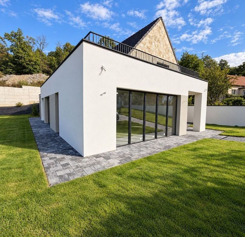 Casa individuala 6 camere, 5 bai, terasa la etaj, curte, P+ET+POD - foto 8