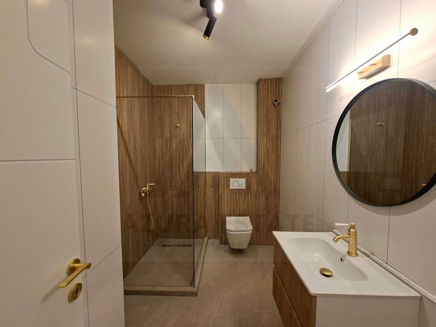 Apartament premium 2 camere etaj 1 balcon 8 mp 2 parcari lift Selimbar - foto 3