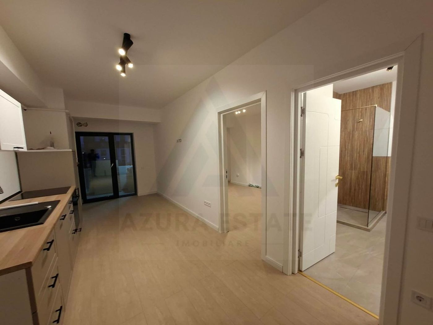 Apartament premium 2 camere etaj 1 balcon 8 mp 2 parcari lift Selimbar - foto 5