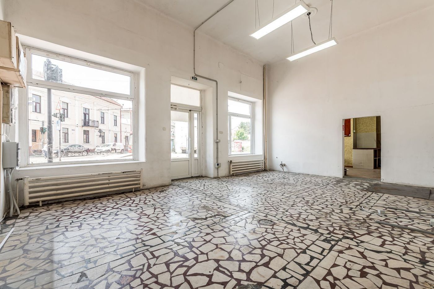 Spațiu comercial spre închiriere | Zona Boul Roșu – Palatul Steiner - foto 4