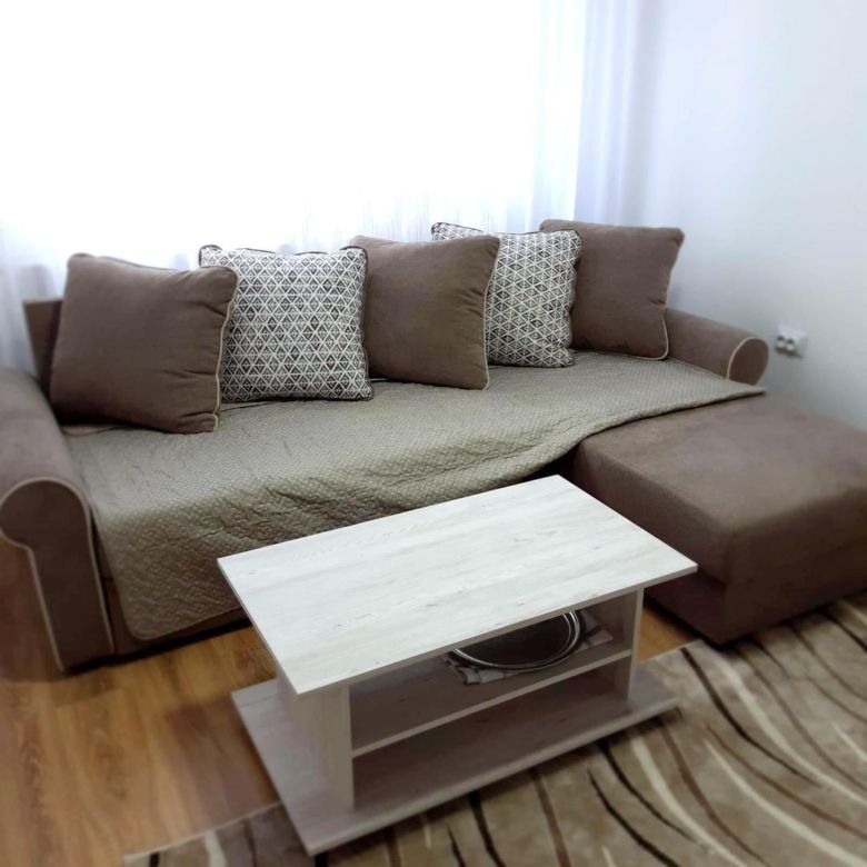 De inchiriat apartament cu 2 camere Micro 19, etaj 1, 350 euro - Imagine principala
