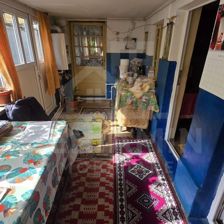 Casa in oras zona Promenada strada Raului 257mp utilitati - Imagine principala