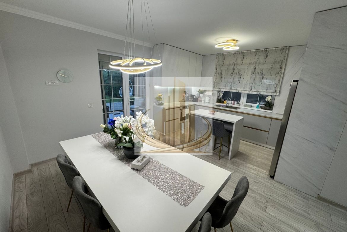 Casa in stil mediteranean, ultrafinisată 5 camere, 3 bai + curte. - foto 7