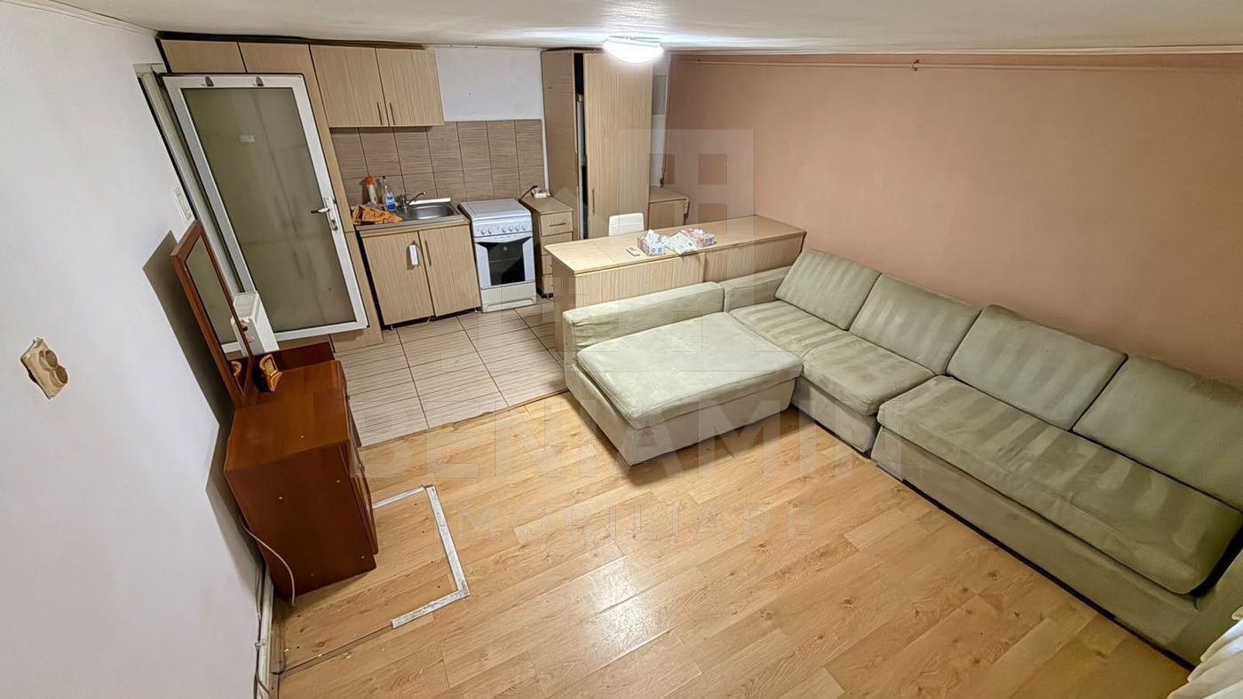 Casa P+1 - toate utilitatiile - centrala - renovata 2010 - Rovine - Imagine principala