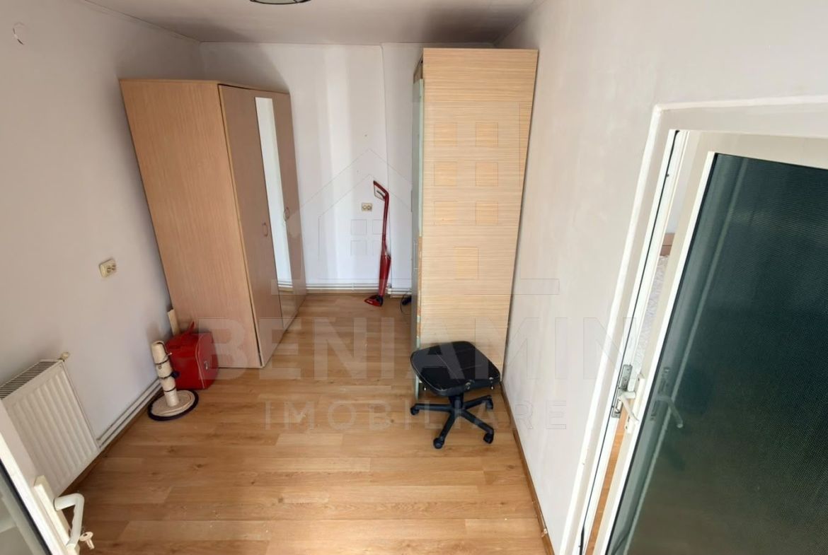 Casa P+1 - toate utilitatiile - centrala - renovata 2010 - Rovine - foto 3