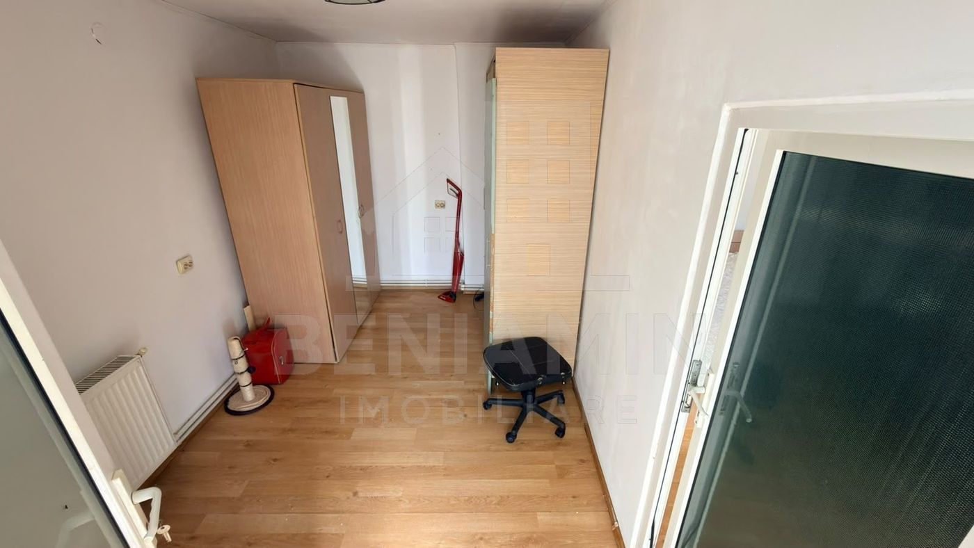 Casa P+1 - toate utilitatiile - centrala - renovata 2010 - Rovine - foto 3