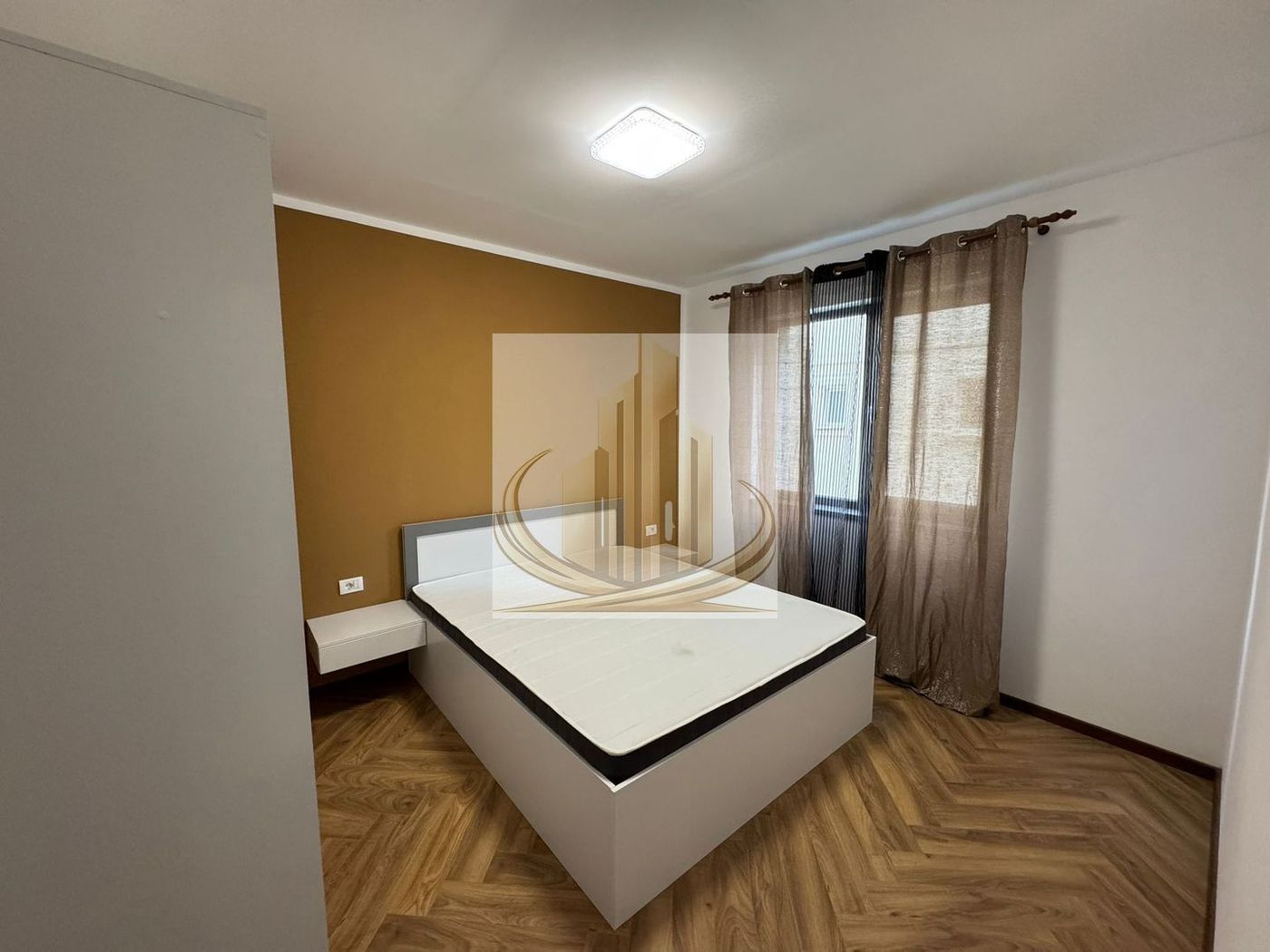 Oportunitate de investitie, se vinde cu chirias. Complet mobilat. - foto 5