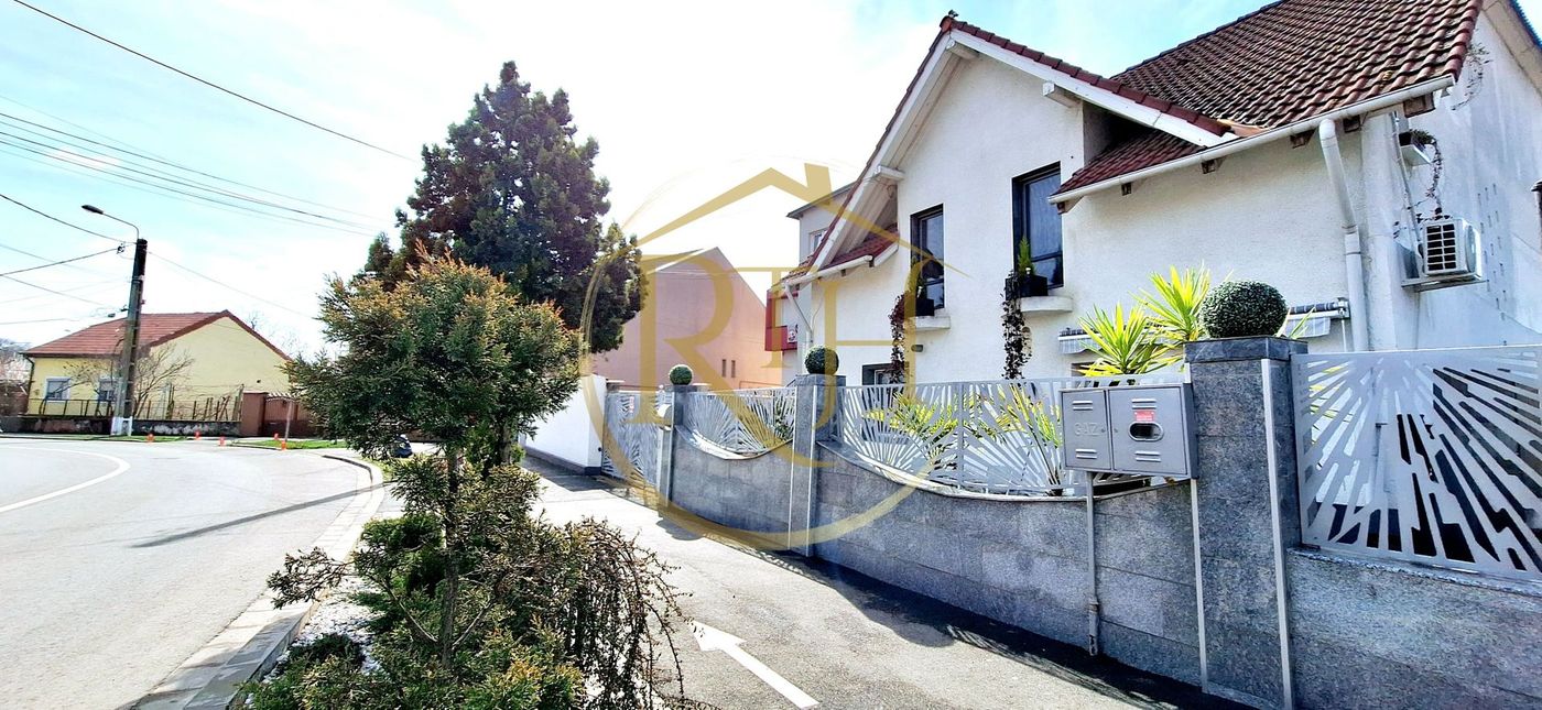 Oferim spre vanzare, proprietate deosebita, 7 camere, zona Modern 0% Comision - foto 2