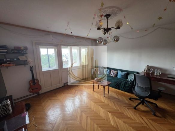 Apartament spațios cu 2 camere, și centrală proprie, Bucovina - Imagine principala