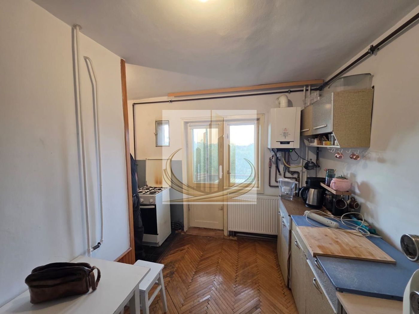 Apartament spațios cu 2 camere, și centrală proprie, Bucovina - foto 4