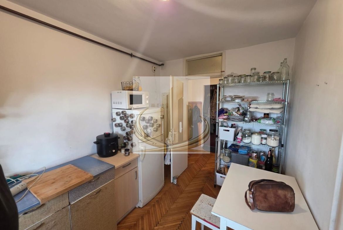 Apartament spațios cu 2 camere, și centrală proprie, Bucovina - foto 5