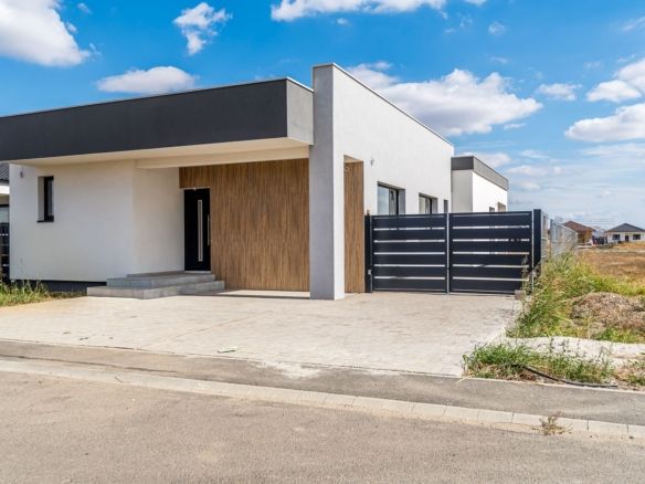Vilă nouă, deosebită, în Via Carmina – calitate fără compromisuri - Imagine principala